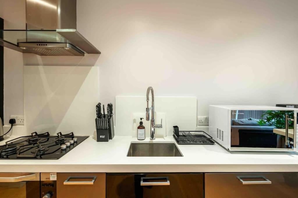 Sweet 3Brs House Close To Oxford & Soho Лондон Екстериор снимка