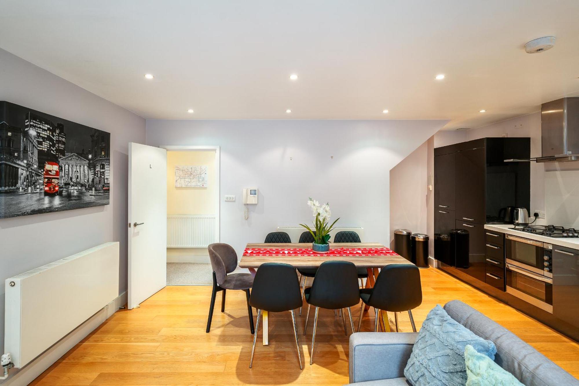Sweet 3Brs House Close To Oxford & Soho Лондон Екстериор снимка